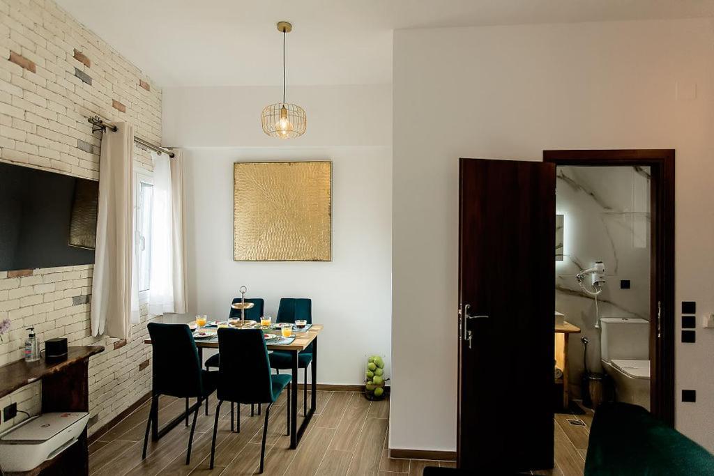 Deluxe Town Hall Square Flat In Historical Center 2 Corfu  ภายนอก รูปภาพ